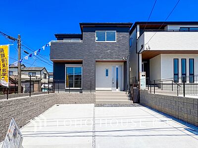 外観:少しでも豊かに、少しでも快適に。そんな想いから生まれた邸宅。 外観:少しでも豊かに、少しでも快適に。そんな想いから生まれた邸宅。