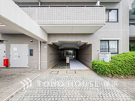 マンション内は清潔感があり、行き届いた管理体制がうかがえます。