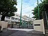 周辺：横浜市立戸塚中学校　80m　徒歩1分。部活などで帰りが遅くなっても安心の距離です。 