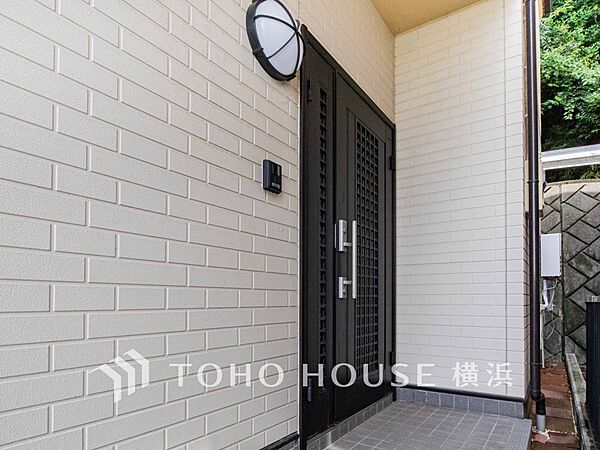 玄関を拡大表示