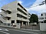 周辺：横浜市立市場小学校　750m　徒歩11分。小学校が近いのは子育てファミリーにもおすすめのポイントです。 
