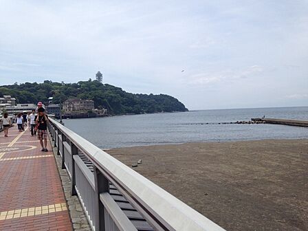 江の島 1600m 湘南のシンボル・江の島。グルメや観光を楽しめ、海と富士山を望む絶景ロケーションが広がります。