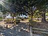周辺：袖振公園　190m　中央部分にあずま屋がある開放感のある公園です。小さなお子様も楽しめる複合遊具があります。 