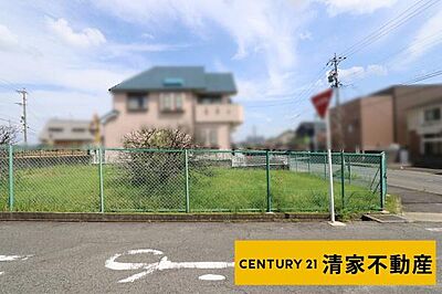 外観:B区画:南西角地で開放的&日当たり良好!(2026年04月撮影) 外観:B区画:南西角地で開放的&日当たり良好!(2026年04月撮影)