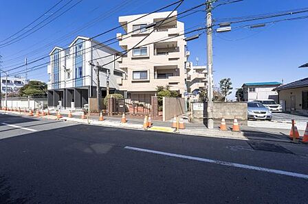 ＪＲ横須賀線「保土ケ谷」駅徒歩12分の利便性に優れたハイグレートレジデンス！陽当たり良好な南西角部屋でペットと快適な暮らしを実現！