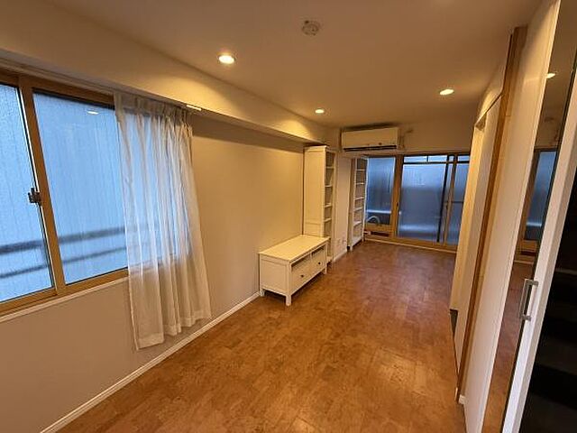 リビング/ダイニング グラン三番町 4階/-