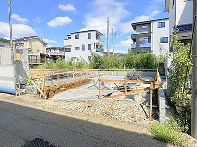 外観：埼玉高速鉄道、JR京浜東北線2路線利用可で都心へのアクセス良好！「鳩ケ谷」駅徒歩18分！「西川口」駅バス12分＋徒歩4分！