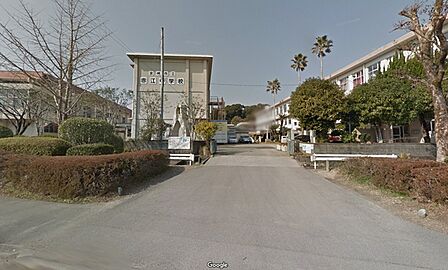 宮崎市立赤江中学校まで1744m