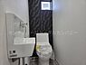 トイレ：手洗い付きで清潔に利用できます。