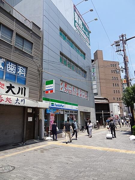画像24:ファミリーマート大正駅前店まで74m