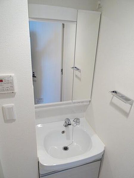 画像7:★大きい鏡の独立洗面台★
