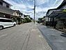 その他：【前面道路】北側　約5.6ｍと広々した前道
