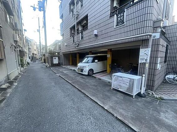 前面道路含む現...