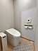 トイレ：温水洗浄便座付きのトイレです！※生成AIにより小物等撤去しております。