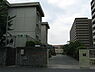 周辺：寝屋川市立友呂岐中学校まで964m