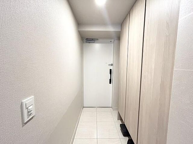 玄関 ルネつくばローレルコート 1階/-