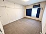 室内：【家財撤去後イメージ写真】本物件の魅力は部屋数の多さです。家族構成を選ぶことなくお住まいいただけます。