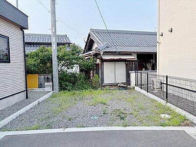 外観:敷地広く日当たり良好な地 外観:敷地広く日当たり良好な地
