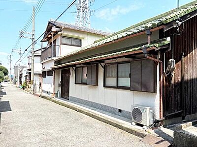 外観:現地写真、日当たり良好な立地 外観:現地写真、日当たり良好な立地