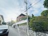 外観：現地ご見学の際、スタッフが様々なご質問に対応いたします、周辺環境、前面道路、建築可能な建物について、ぜひご相談ください。 