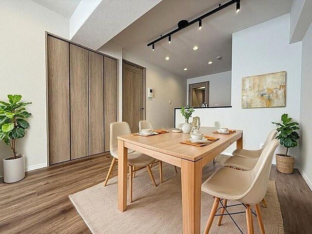 リビング/ダイニング 調布ロイヤルハイツ 2階/-