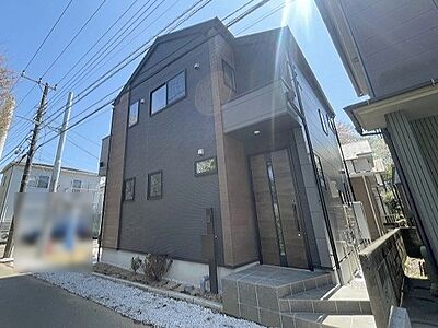 外観:建物が完成しましたので室内のご見学予約スタート。当日のご見学予約も大歓迎です。お気軽にご連絡ください。他にもインターネットに掲載していない情報も沢山ありますので、比較で併せてご見学ができます。 外観:建物が完成しましたので室内のご見学予約スタート。当日のご見学予約も大歓迎です。お気軽にご連絡ください。他にもインターネットに掲載していない情報も沢山ありますので、比較で併せてご見学ができます。