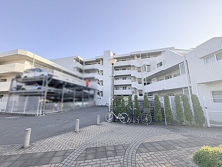 周辺のエリアで他にも沢山売りに出ている物件があります。インターネット掲載前の情報などもありますのでお気軽にお問合せください。まとめてご見学できます。