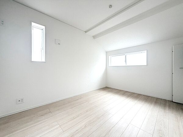 洋室を拡大表示