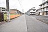 外観：安心して暮らすことのできる住宅街。　住宅地の道路は一般に交通量が少なく車などの騒音が少ないため、住民にとって静かな生活環境が提供されます。 
