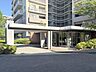 エントランス：現地のご見学予約もスタートしました。 