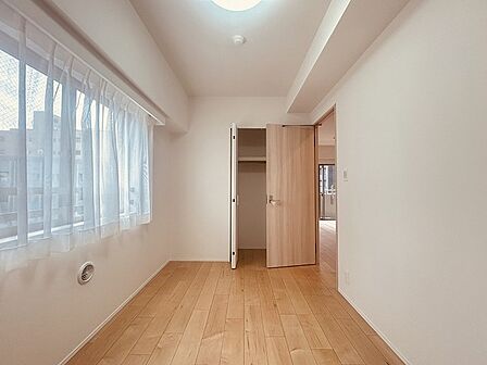 各お部屋に収納が設置されています。