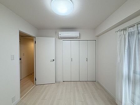 各お部屋に収納が設置されています。