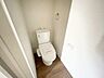 トイレ：トイレにはウォシュレット機能を標準装備。 