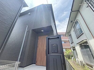 外観:建物が完成しましたので室内のご見学予約スタート。当日のご見学予約も大歓迎です。お気軽にご連絡ください。エステート白馬国分寺店は火曜水曜も営業しております。 外観:建物が完成しましたので室内のご見学予約スタート。当日のご見学予約も大歓迎です。お気軽にご連絡ください。エステート白馬国分寺店は火曜水曜も営業しております。
