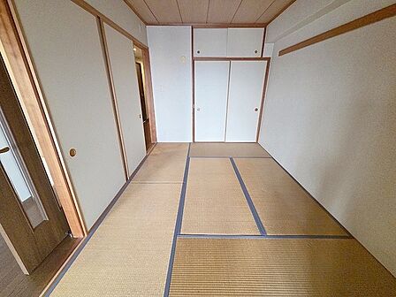 和室がある間取り。畳の香りとともにどこか落ち着く空間です。