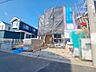 外観：建物のモデルハウスのご見学予約もスタートしました。当日のご見学予約も大歓迎ですので、お気軽にお問合せください。 
