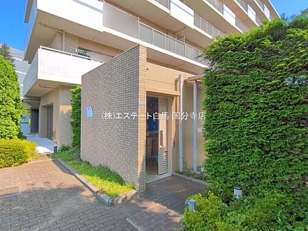 実際に室内をご見学頂くと生活のイメージが広がります。家具を置いたイメージや窓からの景色など、現地で体感ください。
