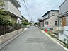 外観：周辺は住宅が建ち並ぶ閑静な住宅街です。 