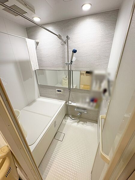 浴室を拡大表示