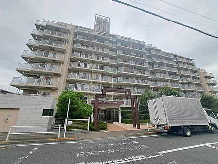 現在建物をリフォーム中です、建築中の物件については現地確認の他、同施工会社の完成施工例のご案内、担当者のプレゼンテーションにてご検討ください。