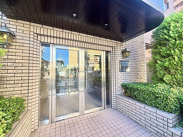 エントランスを拡大表示