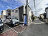 外観：周辺は住宅が建ち並ぶ閑静な住宅街です。 