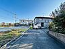 外観：周辺は住宅が建ち並ぶ閑静な住宅街です。 