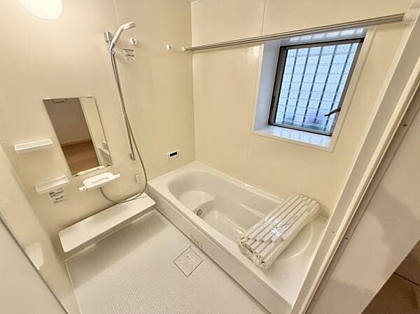 浴室を拡大表示