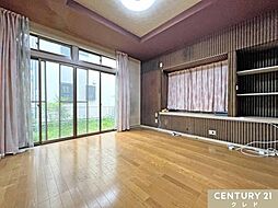 鶴ヶ島市下新田　中古一戸建て 4LDKのリビング/ダイニング