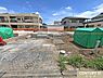 その他：現在、基礎工事が進行中です。住まいを支える大切な基礎部分が着々と形になり、これから建物の完成に向けて工事が進んでいきます。