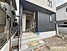 その他：外観が完成し、住まいの全体像が見えてきました。室内工事も着々と進み、完成に向けて順調に工事が進んでいます。