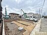 その他：全棟敷地面積40坪超のゆとりある住空間。2台駐車可能なカースペース付きで、通勤やお子様の送り迎えなど、ご夫婦でお車をお持ちの方も安心です。