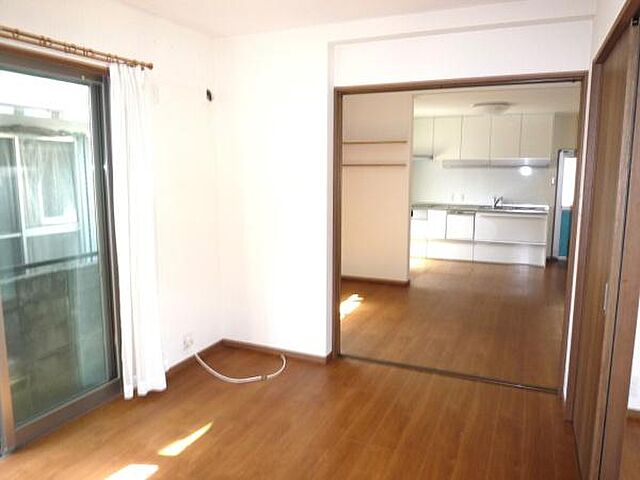 室内 岩出市山崎52-49