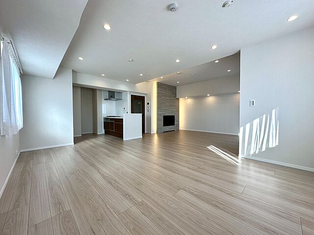 リビング/ダイニング 横浜市中区山下町